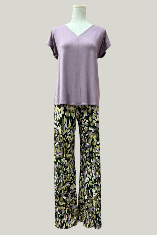 Bella V-Neck Solid Top | Lavender