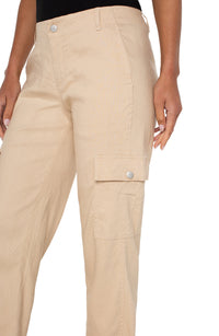 Utility Crop w/ Tab Tem & Cargo Pockets | Hazelnut